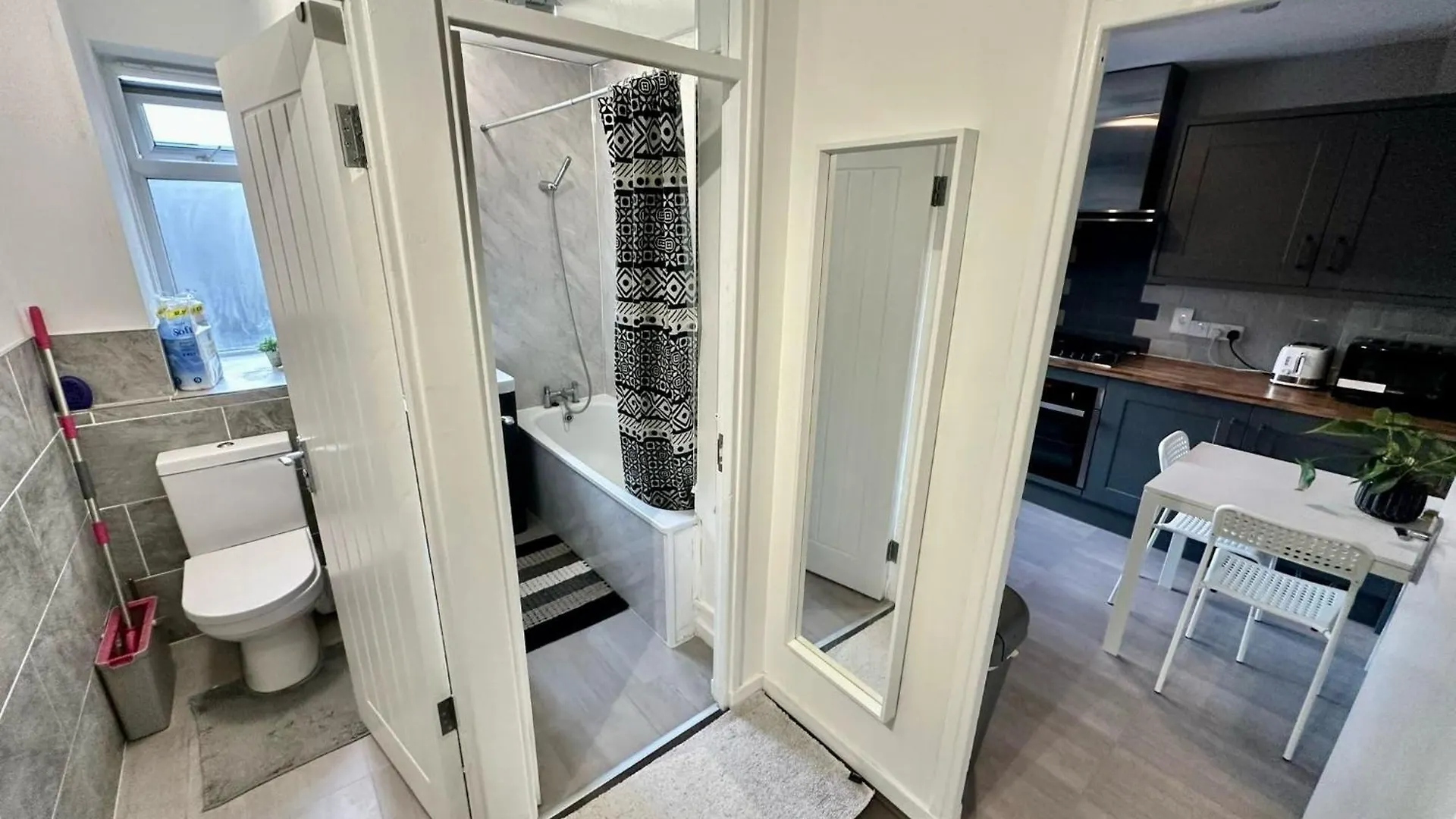 Renovu Exclusive Rooms London Apartment