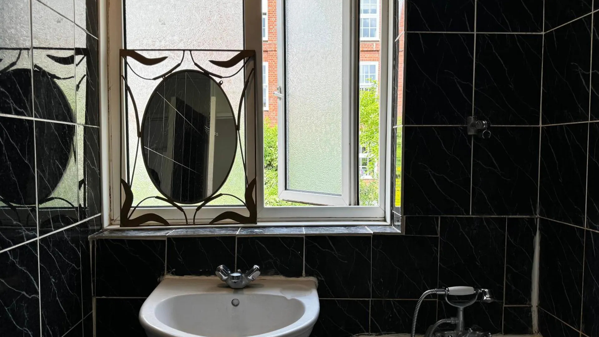 Apartment Renovu Exclusive Rooms London United Kingdom